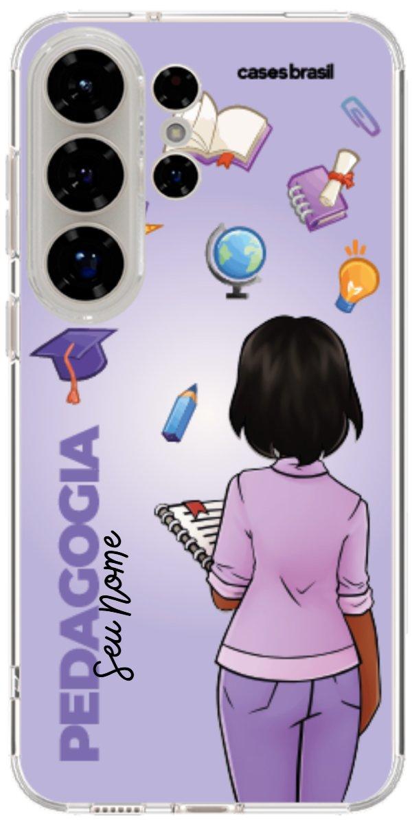 Capinha para celular Pedagogia - Boneca Profissão Com Fundo