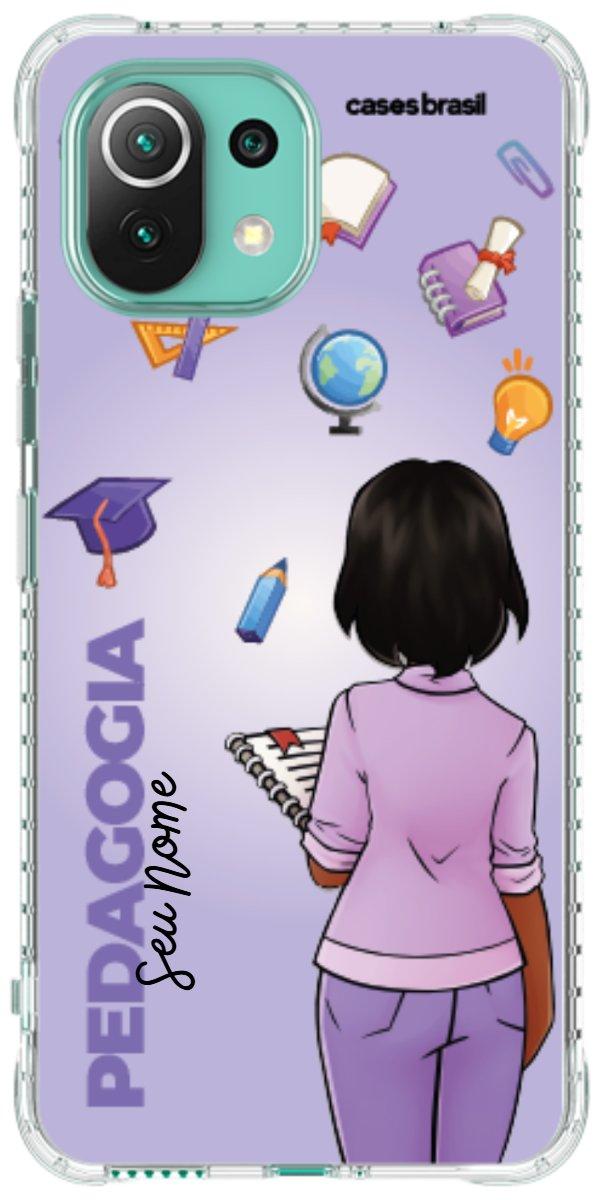 Capinha para celular Pedagogia - Boneca Profissão Com Fundo